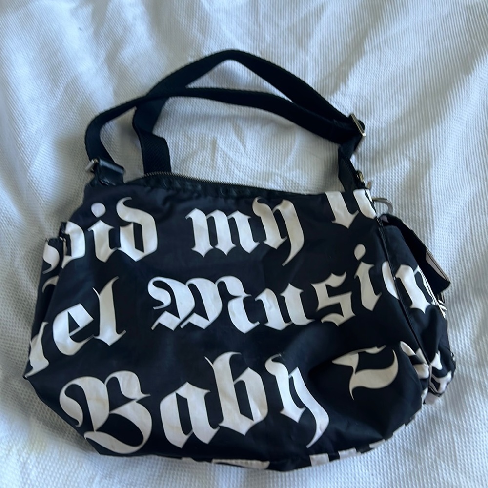 Gwen Stefani - Lamb x LeSportSac hand bag